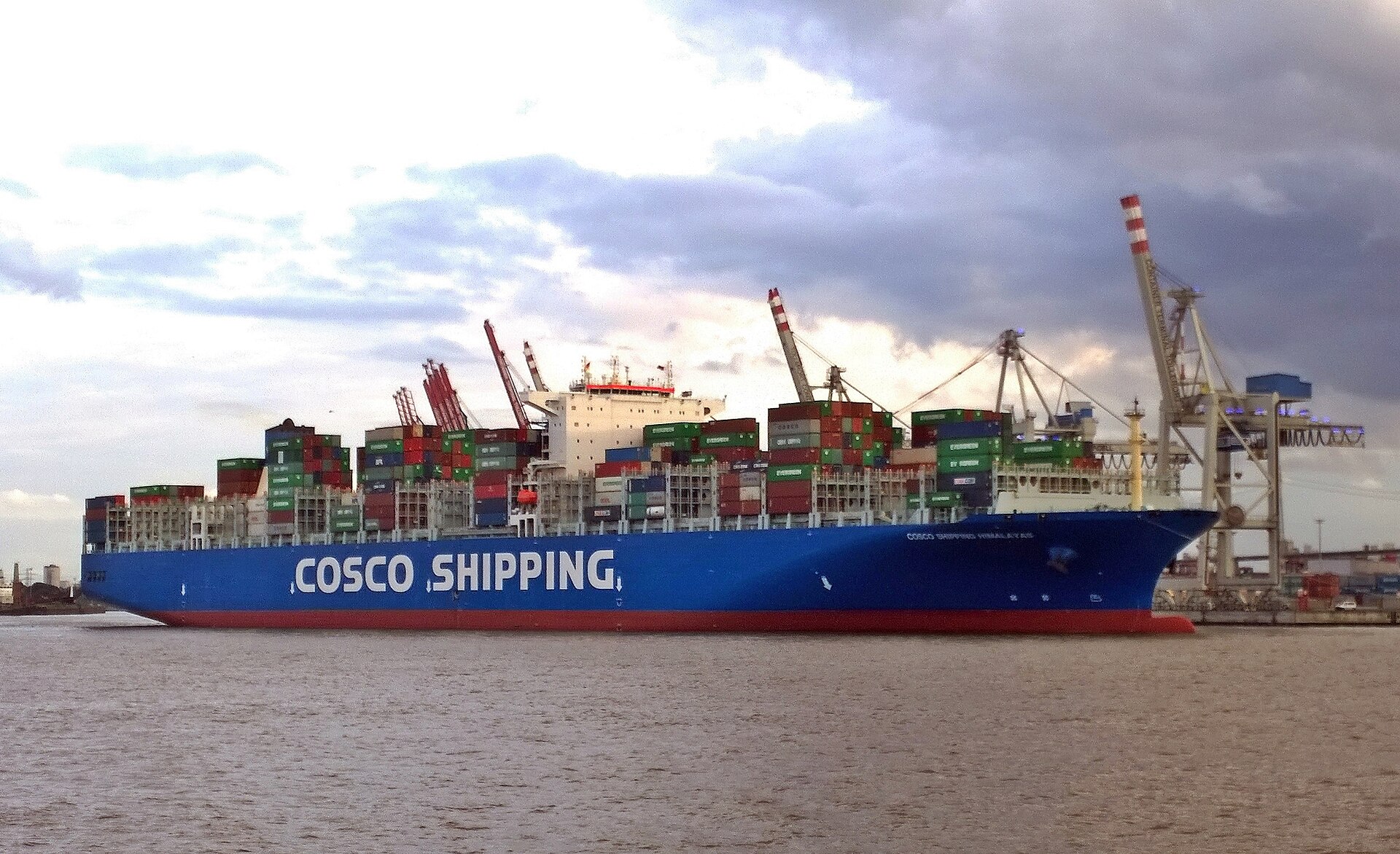 COSCO Shipping konteyner gemisi