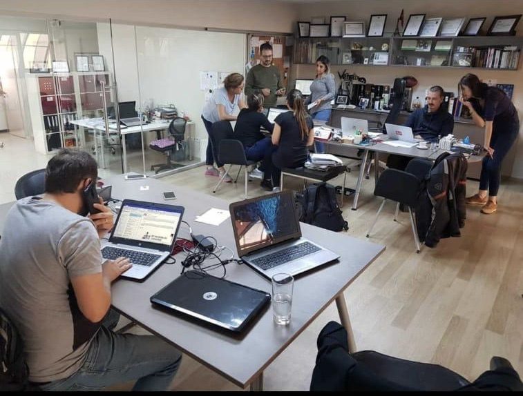 Ofiste ekip çalışması